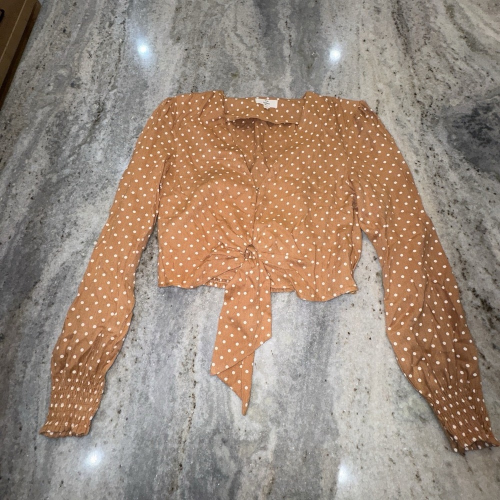 Entro Women's Large‎ Cropped Polka Dot Long Sleeve Key Hole Top